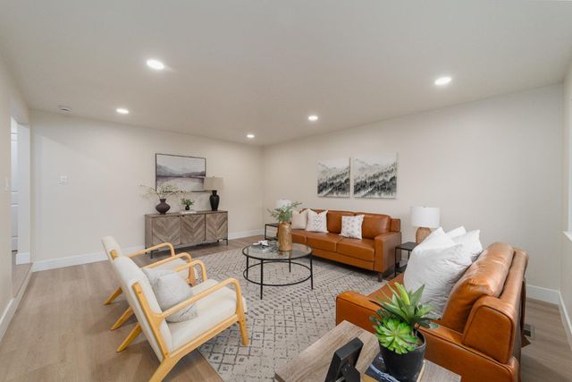 5076 Cocoa Palm Way, Fair Oaks, CA 95628