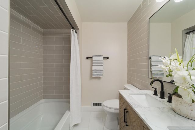 5076 Cocoa Palm Way, Fair Oaks, CA 95628