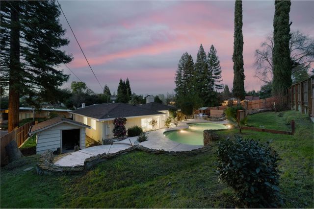 5076 Cocoa Palm Way, Fair Oaks, CA 95628