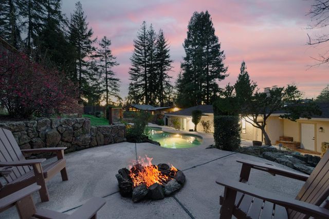 5076 Cocoa Palm Way, Fair Oaks, CA 95628