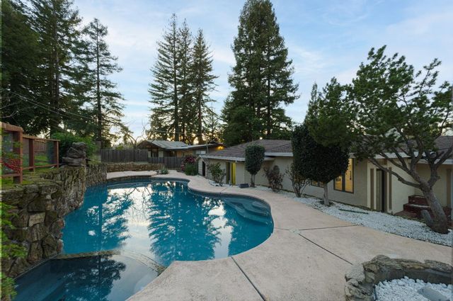 5076 Cocoa Palm Way, Fair Oaks, CA 95628