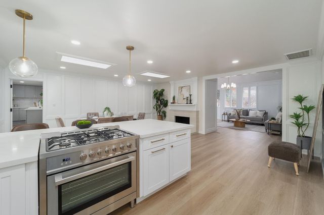 5076 Cocoa Palm Way, Fair Oaks, CA 95628