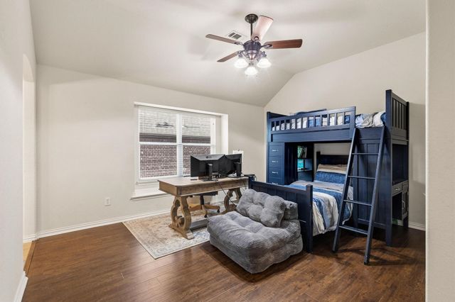 6810 Volunteer Drive, Greenville, TX 75402