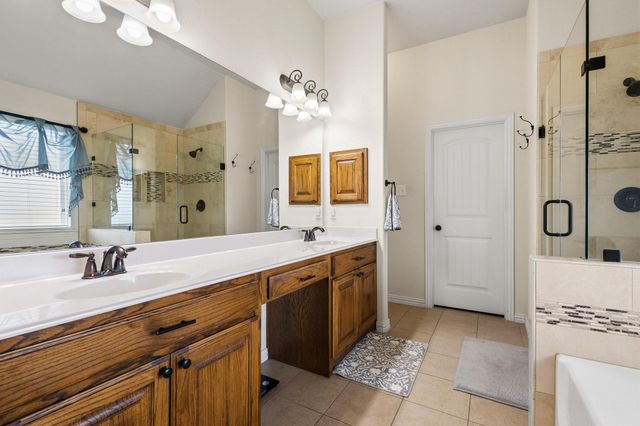 6810 Volunteer Drive, Greenville, TX 75402