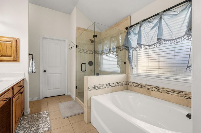 6810 Volunteer Drive, Greenville, TX 75402