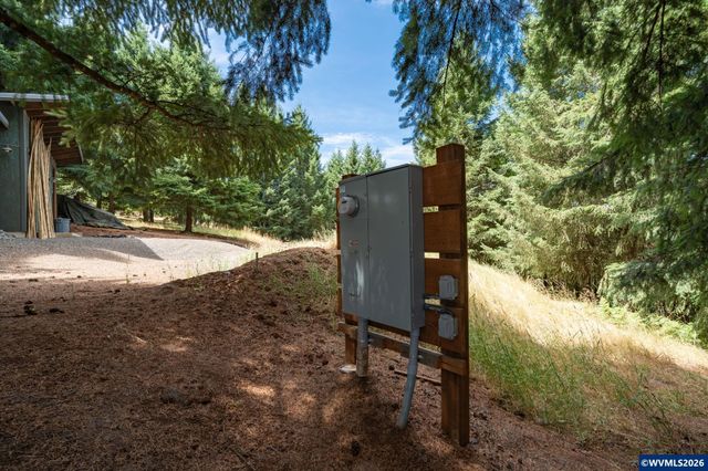 19601 NE Trunk Rd, Dundee, OR 97115