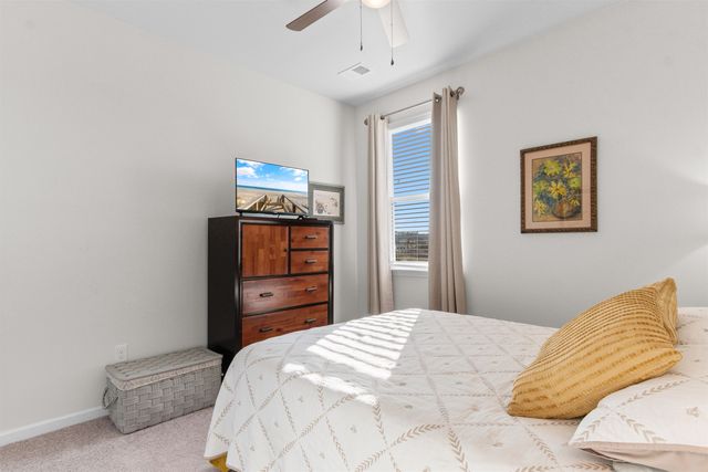 2140 Ainsley Dr., Little River, SC 29566