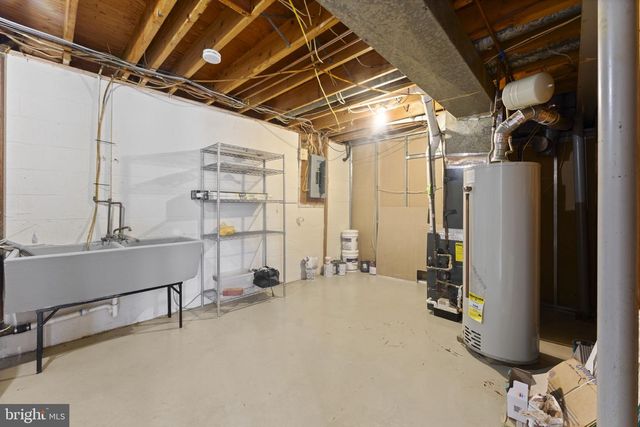 3003 RAYMOND CT, Fort Washington, MD 20744