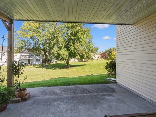 3608 Foxborough Terrace NE B, Cedar Rapids, IA 52402