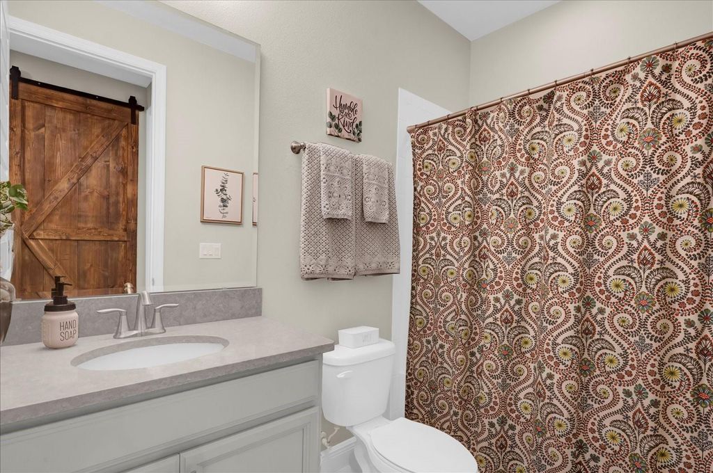 Image 34 of property listing at 224 VENETIAN PALMS BOULEVARD, New Smyrna Beach, FL 32168