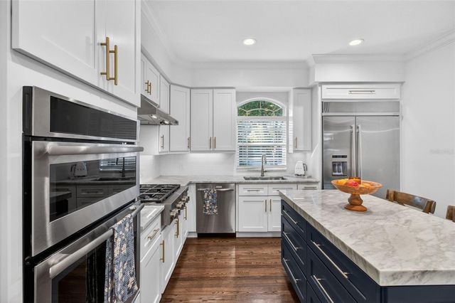 1298 SEVILLE LANE NE, St Petersburg, FL 33704