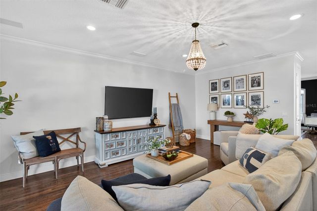1298 SEVILLE LANE NE, St Petersburg, FL 33704
