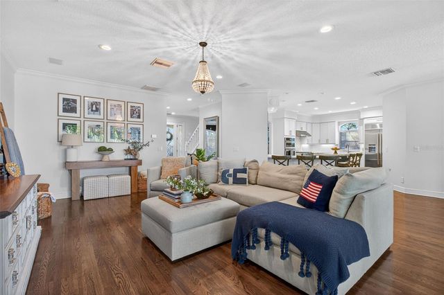1298 SEVILLE LANE NE, St Petersburg, FL 33704