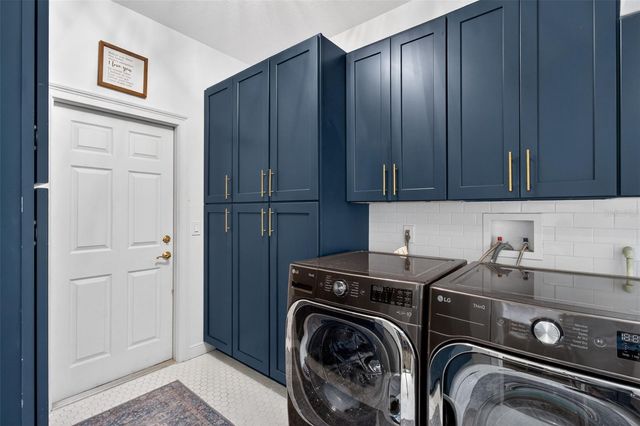 1298 SEVILLE LANE NE, St Petersburg, FL 33704