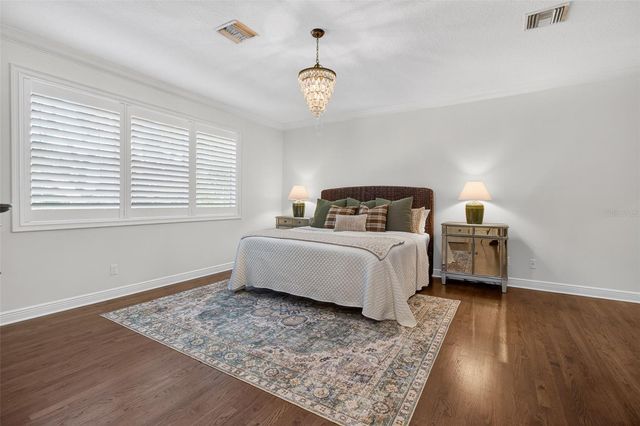 1298 SEVILLE LANE NE, St Petersburg, FL 33704