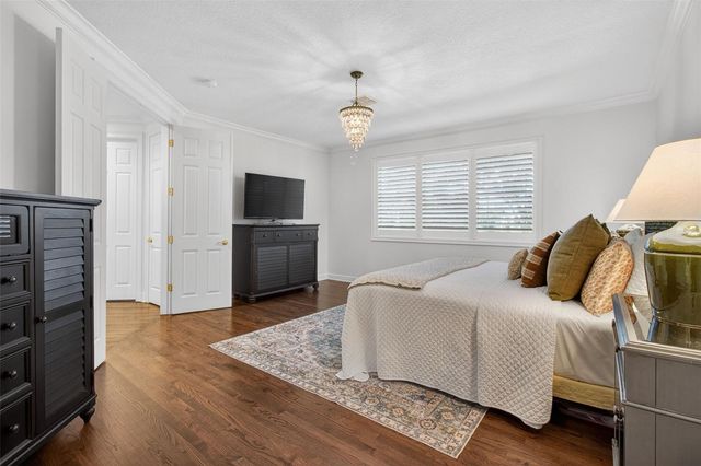 1298 SEVILLE LANE NE, St Petersburg, FL 33704
