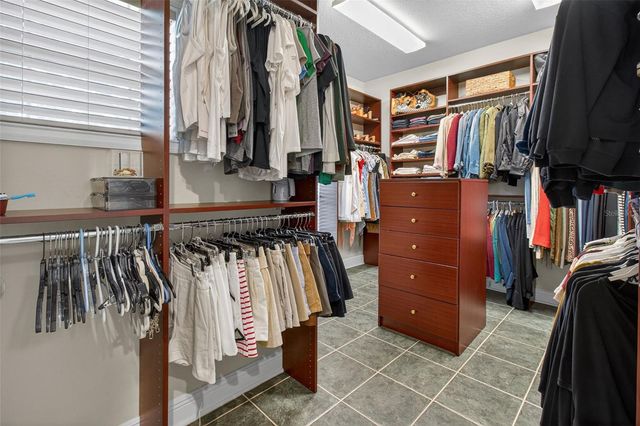 1298 SEVILLE LANE NE, St Petersburg, FL 33704