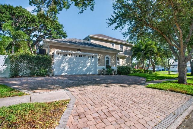 1298 SEVILLE LANE NE, St Petersburg, FL 33704