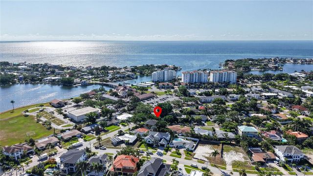 1298 SEVILLE LANE NE, St Petersburg, FL 33704
