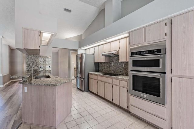 1091 TOURNAMENT DRIVE, Spring Hill, FL 34608