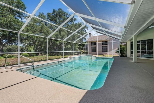 1091 TOURNAMENT DRIVE, Spring Hill, FL 34608
