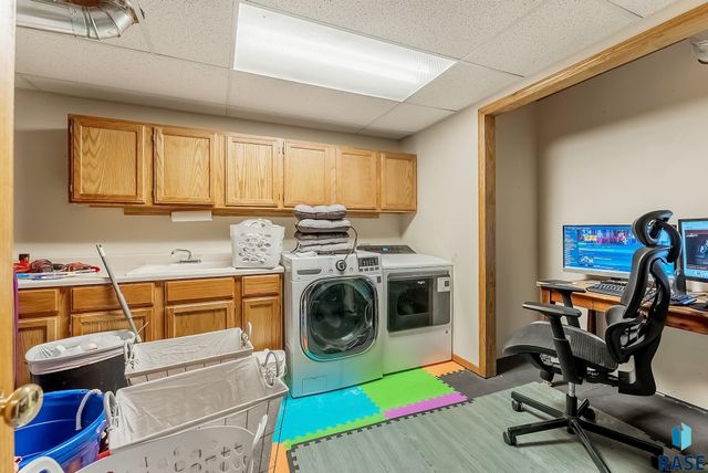 6400 S Crane Ave Avenue, Sioux Falls, SD 57108