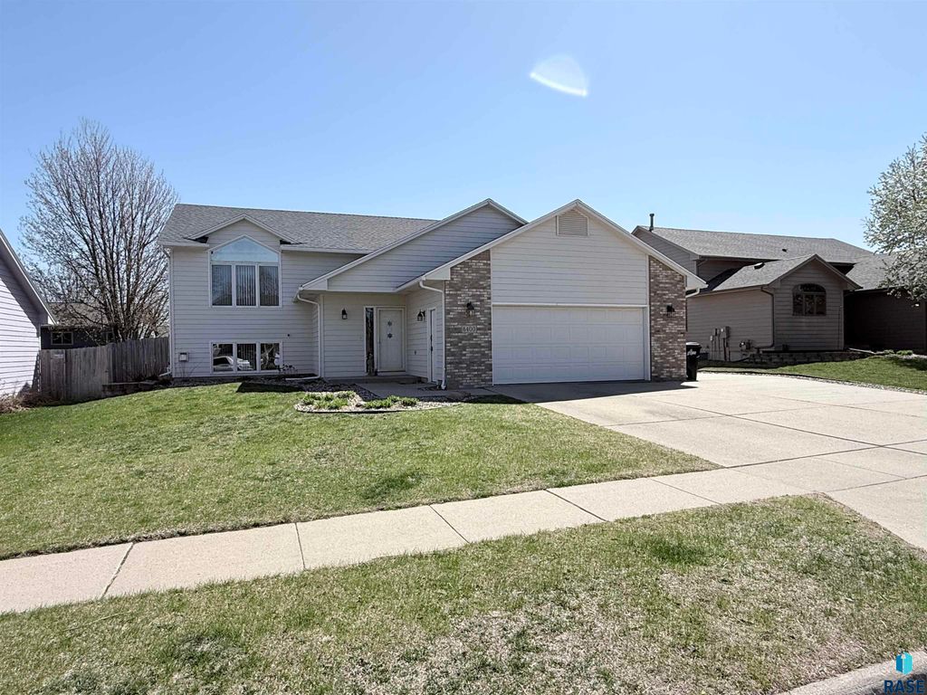 6400 S Crane Ave Avenue, Sioux Falls, SD 57108