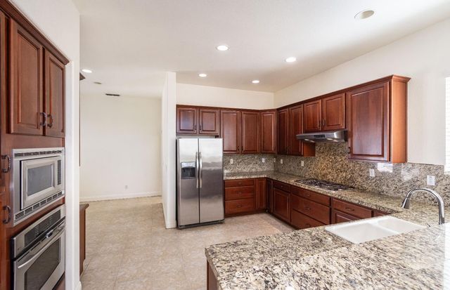 1801 Grey Owl Circle, Roseville, CA 95661