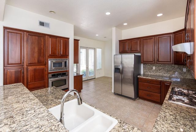 1801 Grey Owl Circle, Roseville, CA 95661