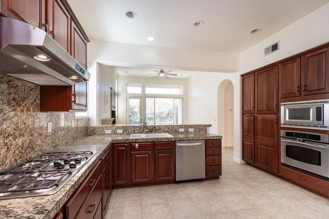 1801 Grey Owl Circle, Roseville, CA 95661