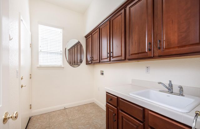 1801 Grey Owl Circle, Roseville, CA 95661