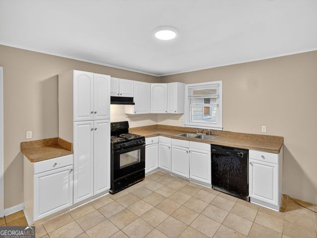 3888 Panthersville Road, Ellenwood, GA 30294