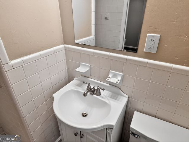 3888 Panthersville Road, Ellenwood, GA 30294