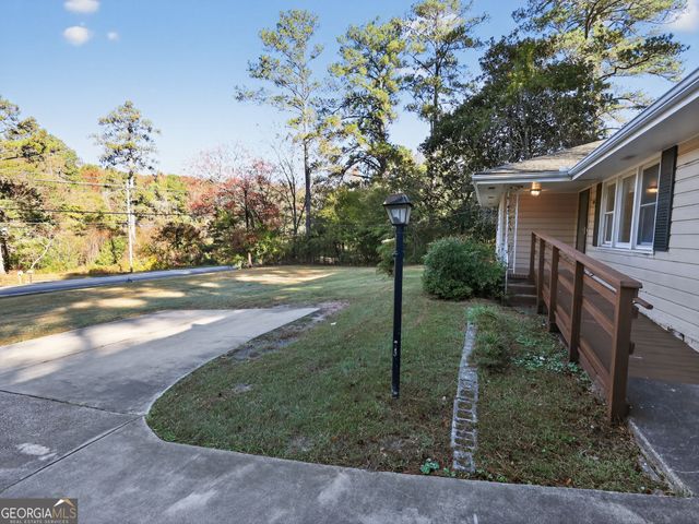 3888 Panthersville Road, Ellenwood, GA 30294