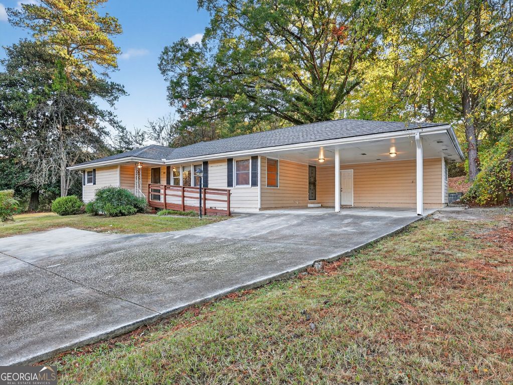 3888 Panthersville Road, Ellenwood, GA 30294