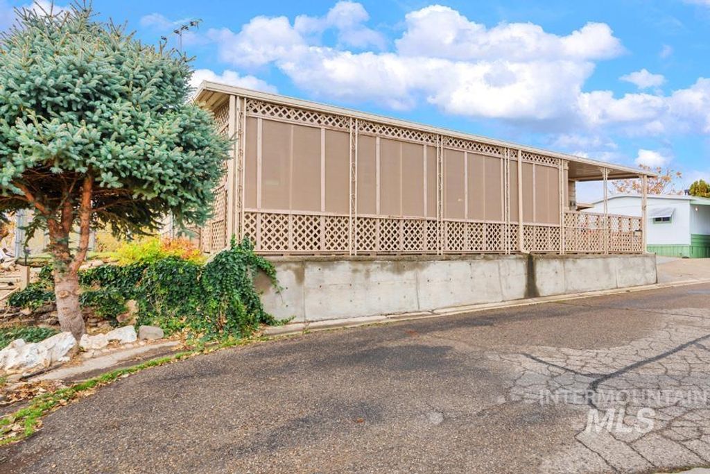 1715 Flamingo 61A, Nampa, ID 83651 photo 7