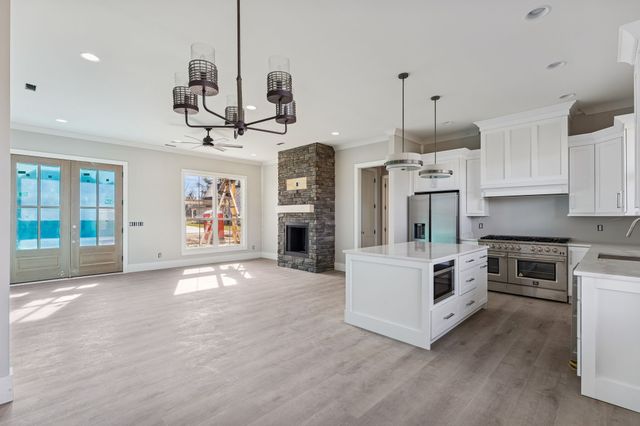 374 Chestnut Oak Avenue, Smithville, TN 37166