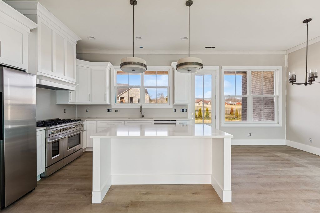 374 Chestnut Oak Avenue, Smithville, TN 37166