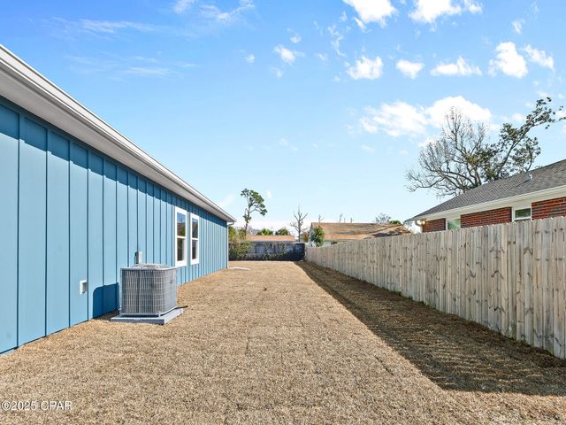 1712 Foster Avenue, Panama City, FL 32405