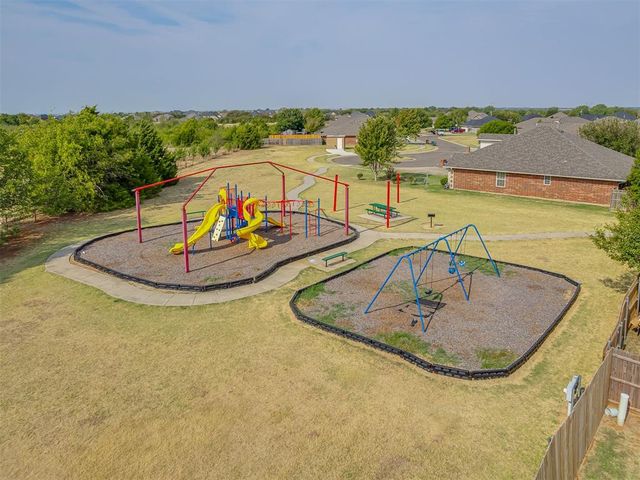 2200 Scissortail Landing Drive, Edmond, OK 73012