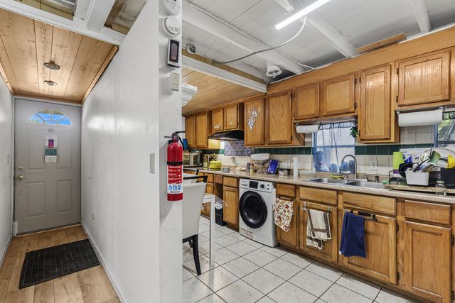 125 Sunnyside Avenue, Crystal Lake, IL 60014