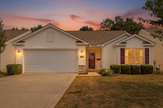 116 Broadstone Circle E, Blacklick, OH 43004