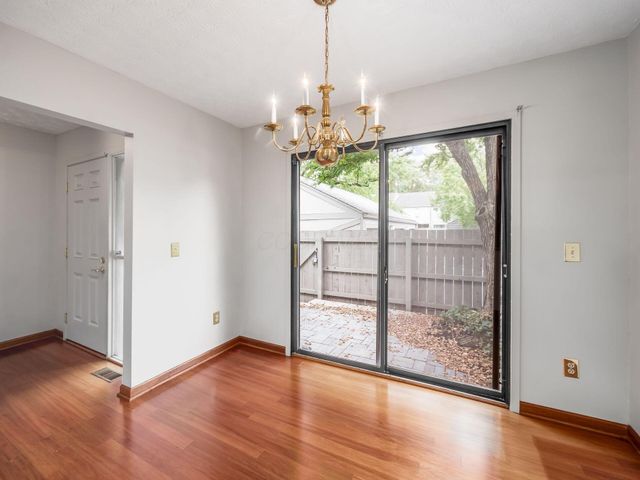 3132 Walden Ravines, Columbus, OH 43221