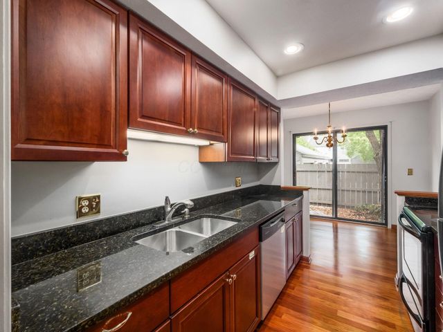 3132 Walden Ravines, Columbus, OH 43221