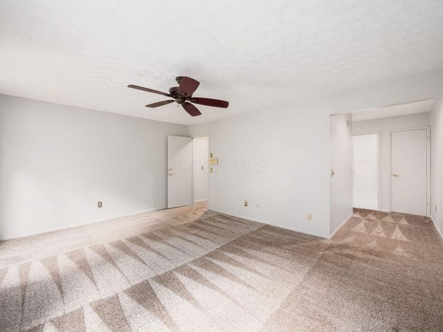 3132 Walden Ravines, Columbus, OH 43221