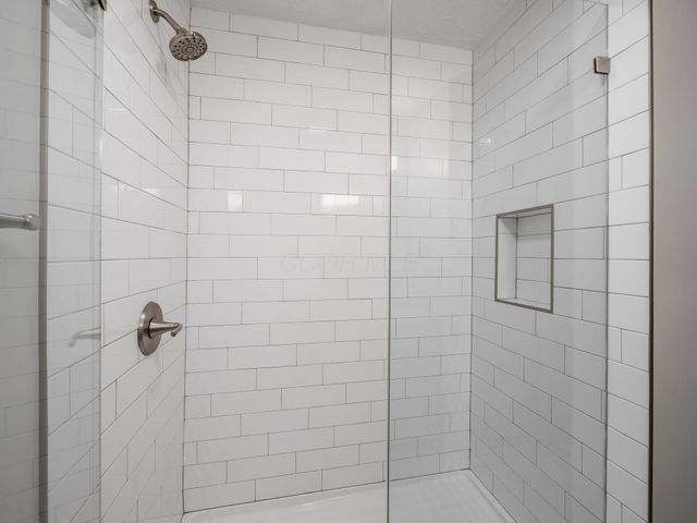 3132 Walden Ravines, Columbus, OH 43221