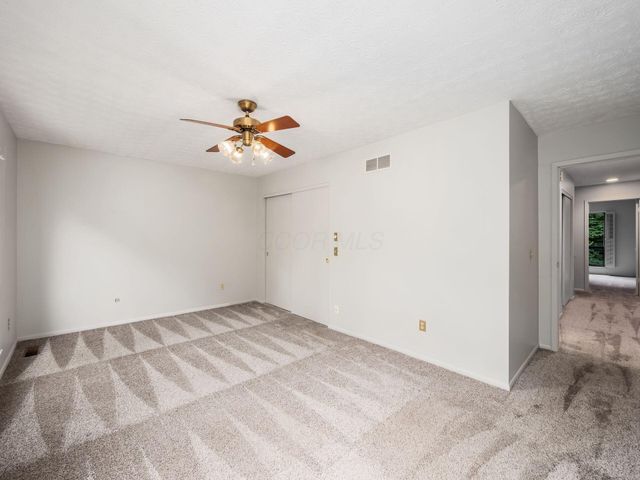 3132 Walden Ravines, Columbus, OH 43221