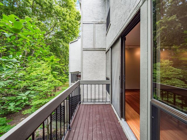 3132 Walden Ravines, Columbus, OH 43221