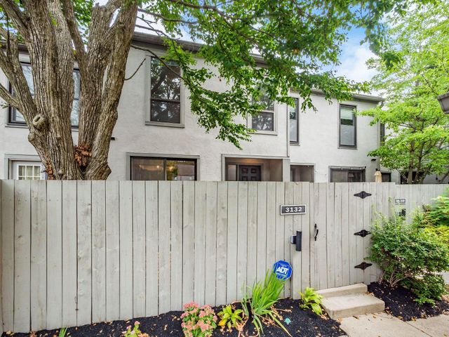 3132 Walden Ravines, Columbus, OH 43221