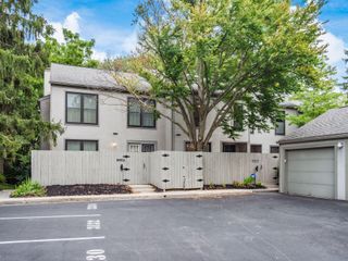 3132 Walden Ravines, Columbus, OH 43221